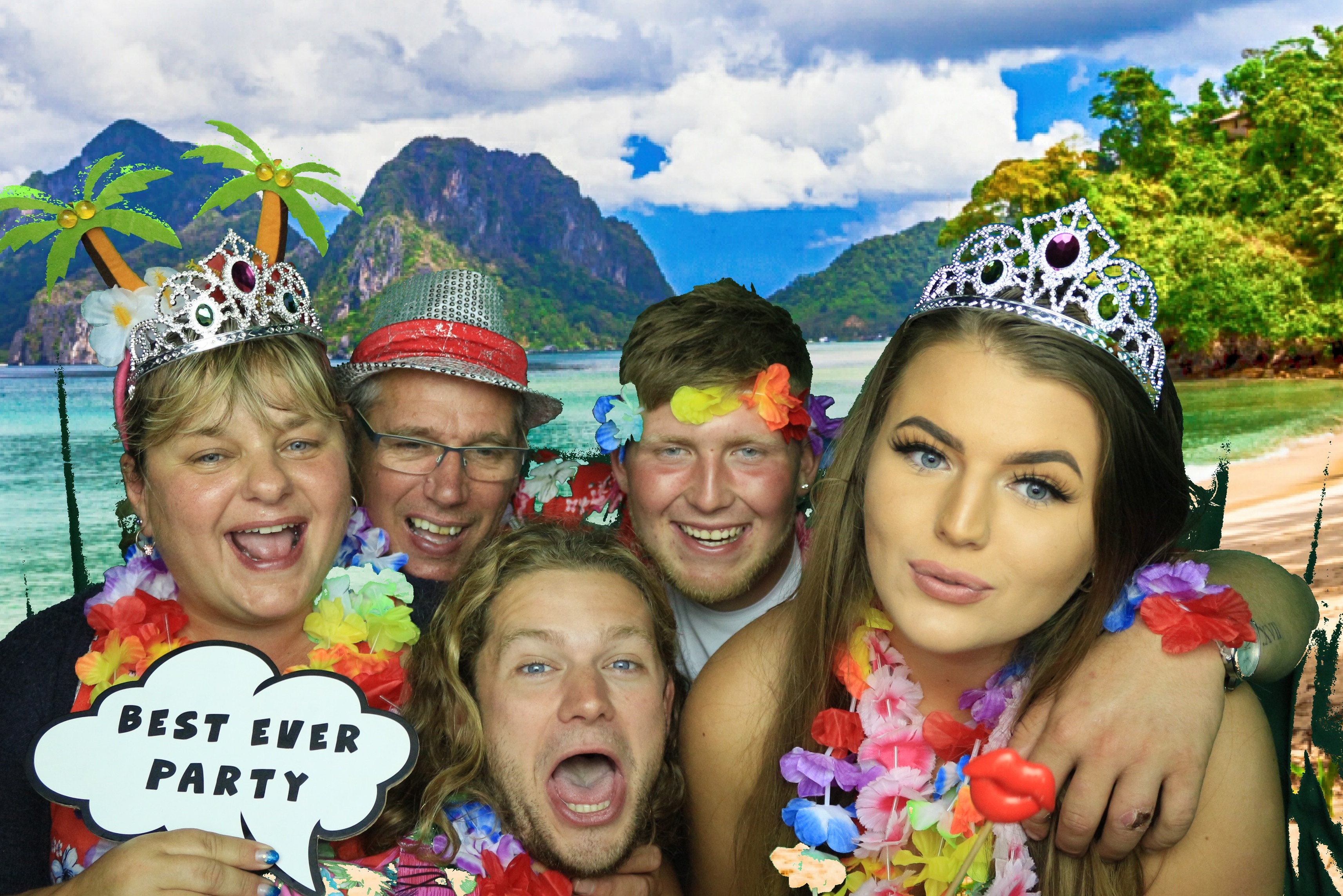 Spas 50th Birthday - Images | View more photos from the event at gallery.partydelightsphotobooth.co.uk/u/PartyDelightsPhotoBooth/Spas-50th-Birthday-Images